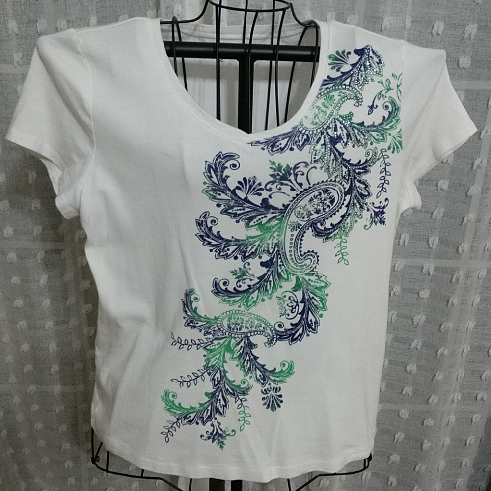 Chico's tee shirt